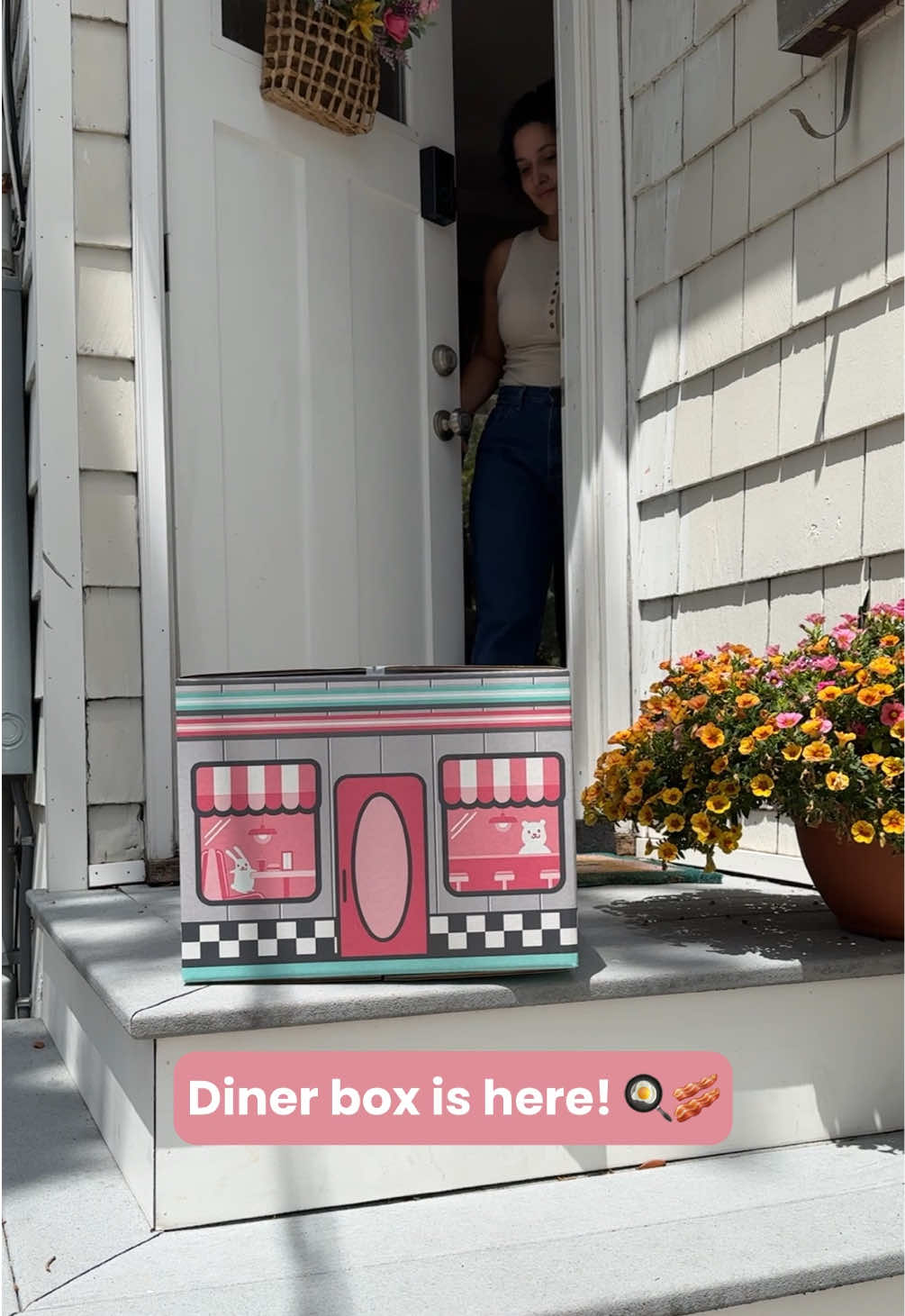 Diner box is here! 🍳🍴 Add these 4 NEW diaper designs to your next order:  🍳 Wakey Wakey 🍩 Sugar High 🍦 Triple Scoop 🥨 Snack Attack Available now on Hellobello.com! 💛 Which design is your favorite? 👀 #diapers #hellobello #babydiapers #babyregistrymusthaves #babymusthaves #diapersubscription #babywipes #diaperdelivery 