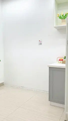 Những bà mẹ chồng thông minh đã làm điều này bằng cách cất nồi, chảo vào tủ, giúp chúng luôn gọn gàng và sạch bụi
