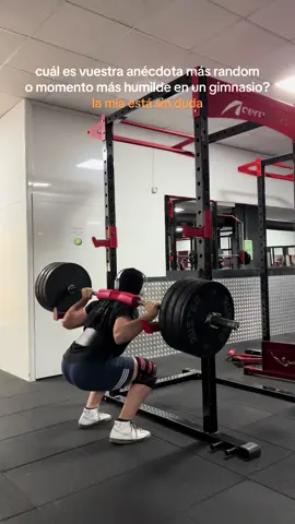 como iba a pensar yo que no estaba atornillado al suelo? #power #powerlifting #Gym #deadlift #pesomuerto #for #foruyou #humor #viraltiktokvideo #gymfail #GymTok #badbunny 