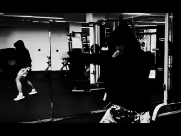 You don’t need applause, and you don’t need a spotlight. Just move forward every day, even if it’s just one small step. That’s how the strongest people build success—in the dark, with unshakable belief.👍