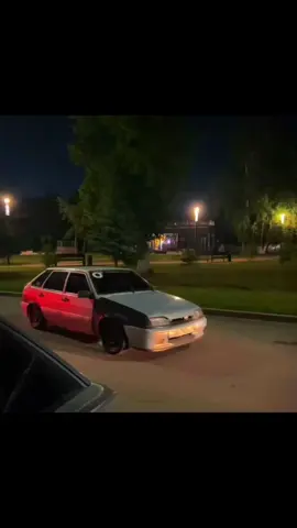 во дворе под балконом  @TGK:SAGITOVV 