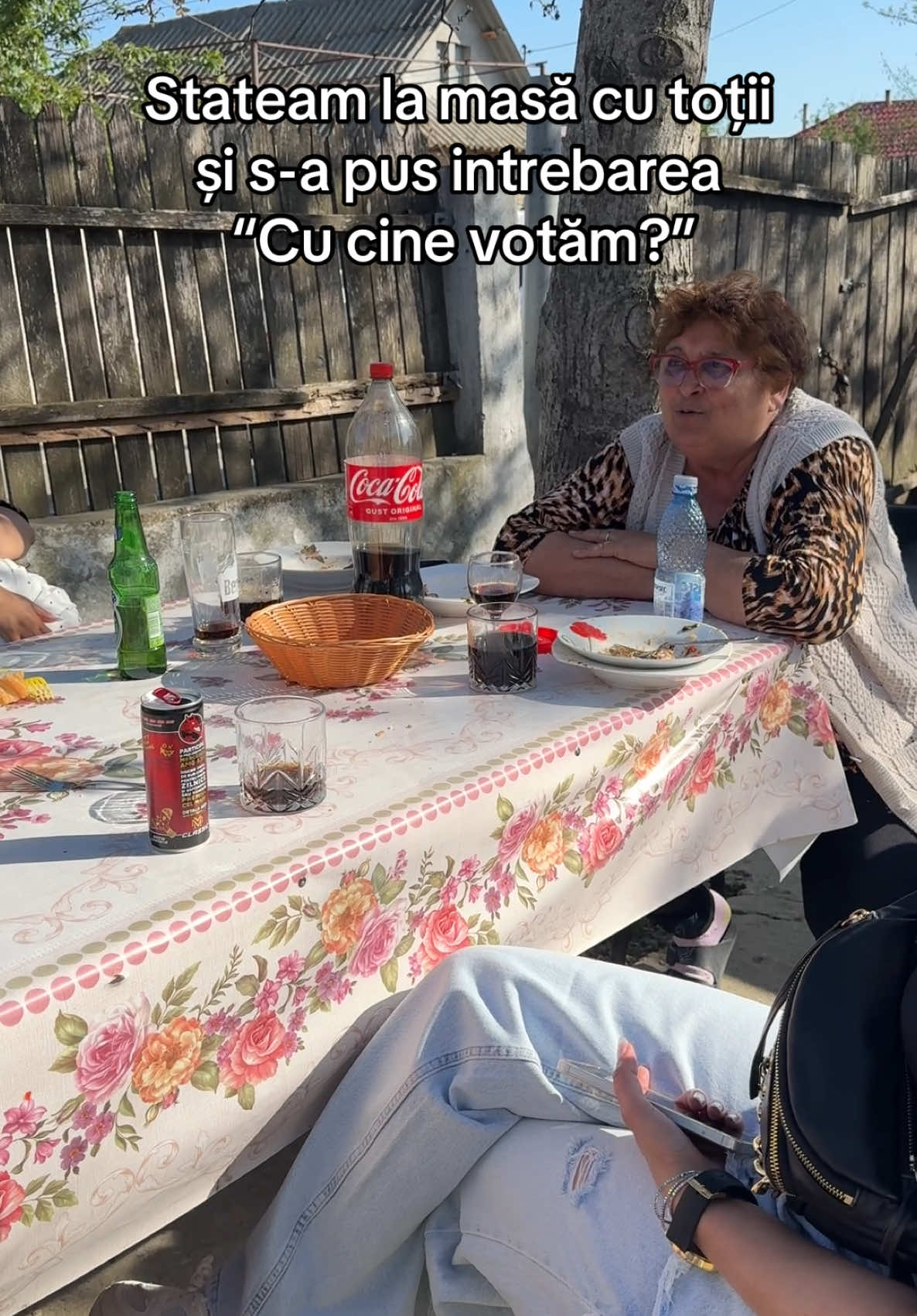 Trebuie sa îi ascundem buletinul lui mamaia. 🤣🤣 #fyy #votari #ciolacu vs #georgesimion 