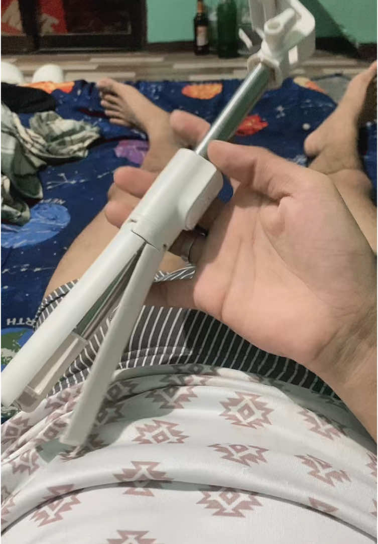 Order na kayo mahaba yang tripod 🙂