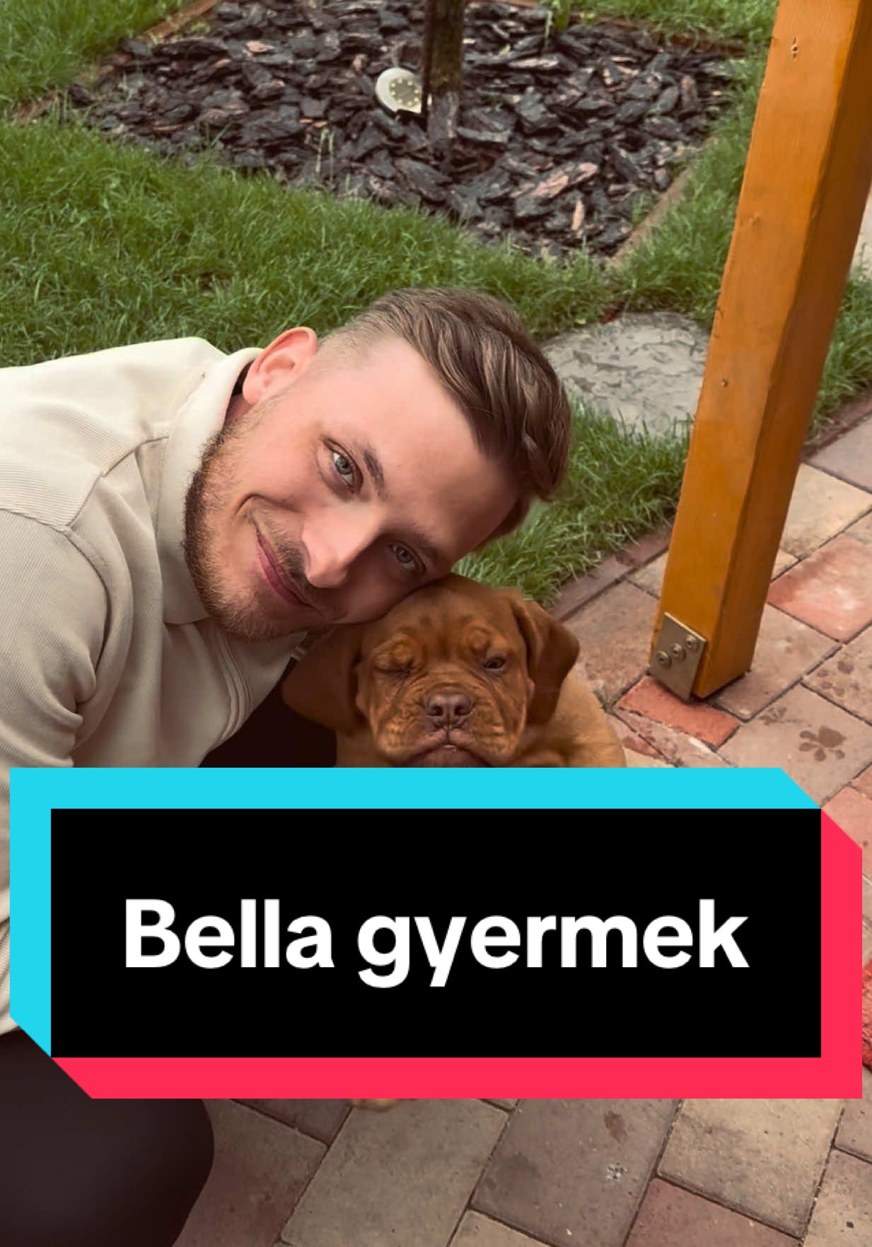 Csináljak erről a kis gyermekről videókat?!🐶❤️🤎Most összevesztek a locsolófejjel de szerintem még ki tudom őket békíteni!✨