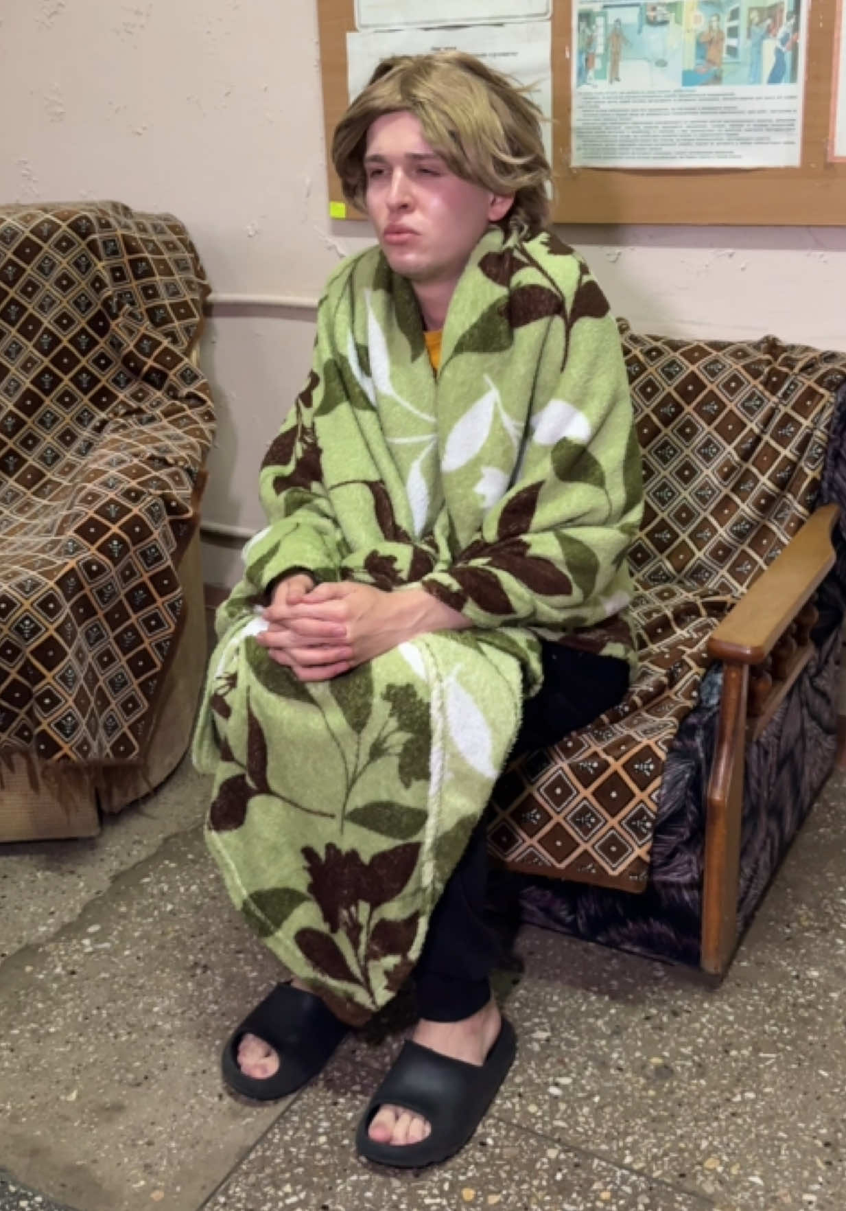 шпіоніро ґолубіро😑, у вас також таке було?🤣 #жартівливевідео #скетч #гуртожиток #вахта #мем #шпіоніроголубіро #мемнітварини #коменда #гуртожитськібудні #життєво #правда #прикол #гуморукраїнською 