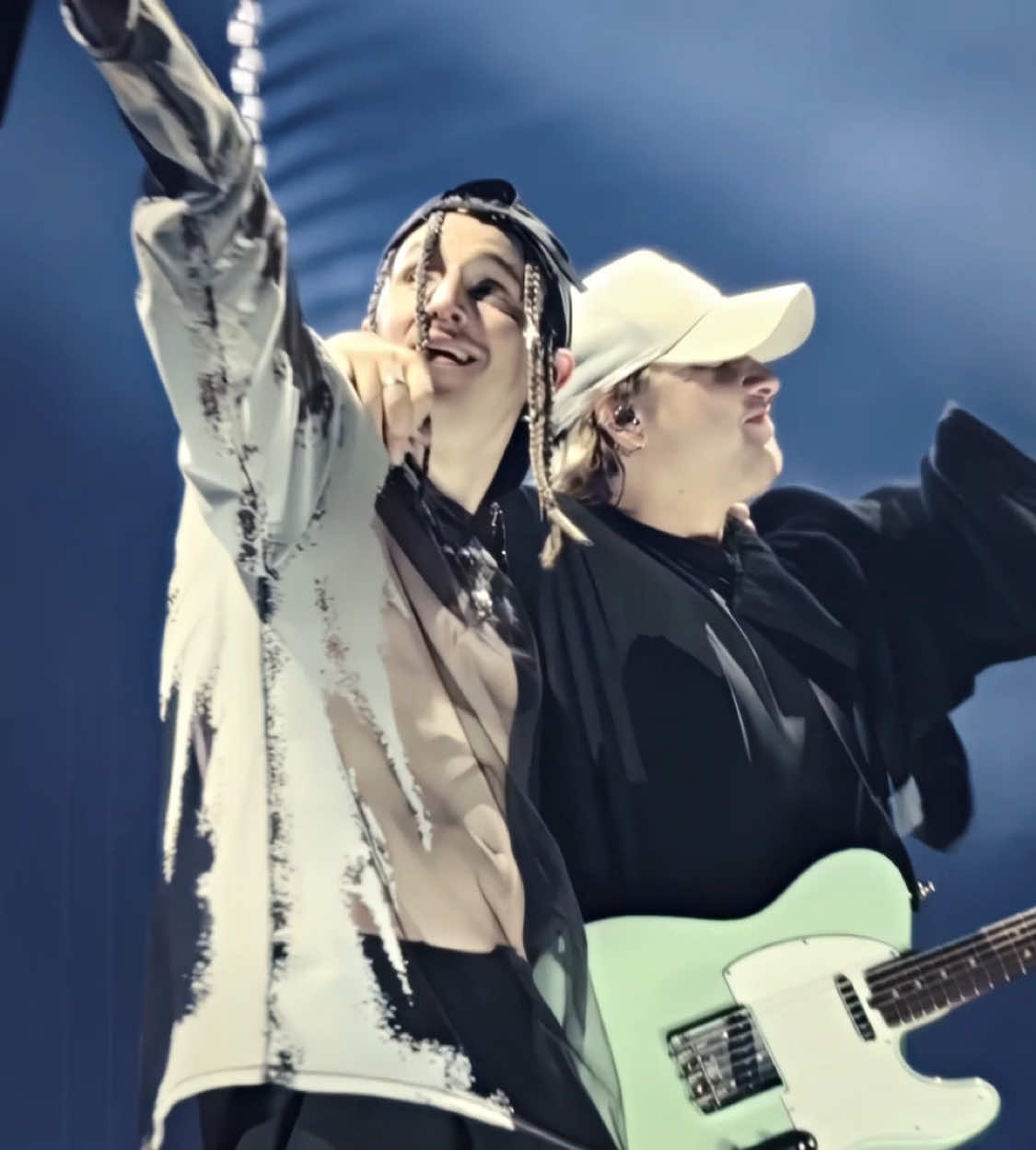 what’s ur fav chase atlantic song?🗣️ @CHASE ATLANTIC sdt; @zuza ﾒ𝟶🏎️ (i finally cured my 7 months long depression that i couldn’t go to their concert😆) #chaseatlantic #chaseatlantictiktok #chaseatlanticconcert #chaseatlanticedit #mitchelcave #mitchelcaveedit #christiananthony #christiananthonyedit #kras #mitty #clintoncave #czvfxs #fyp #foryou #trending #trend #viral #makethisviral #dontletthisflop #edit #theweeknd #originalcontent  ORIGINAL CONTENT 