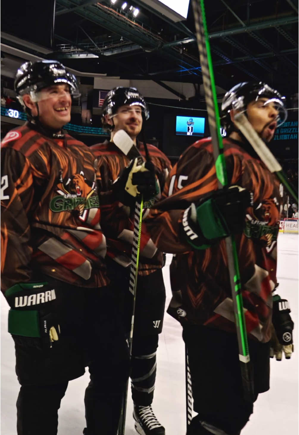 never tell us the odds 😉 #hockey #starwars #starwarsday #hockeyplayers 