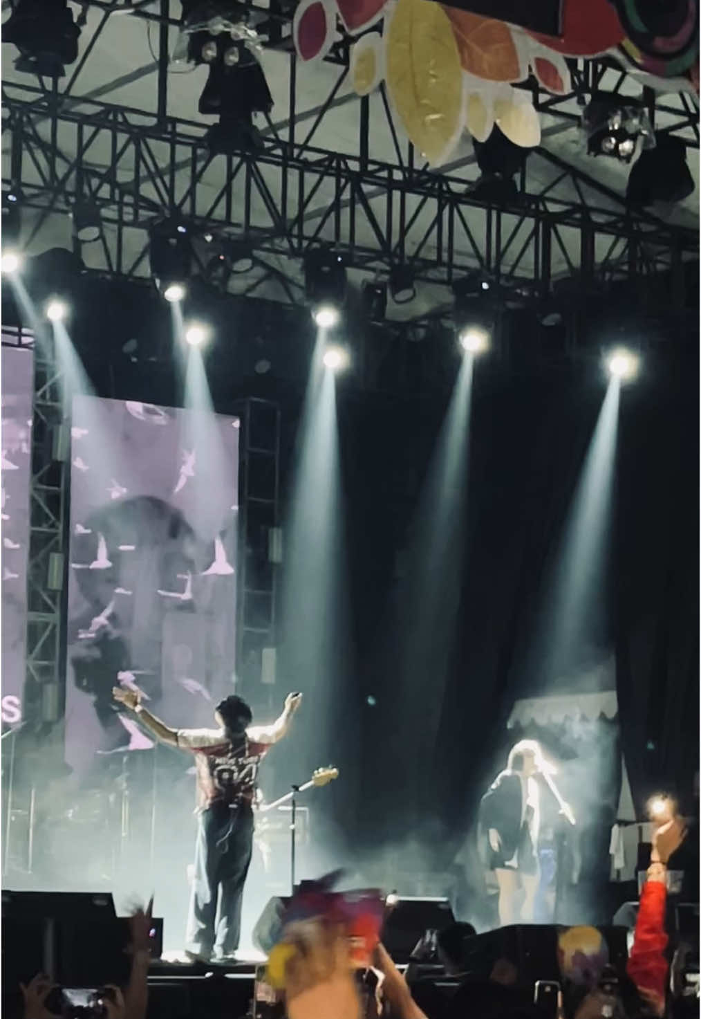 majestic🥰 @Hindia @madukina #hindia #everythinguare #sampoernafestsamarinda #samarinda 