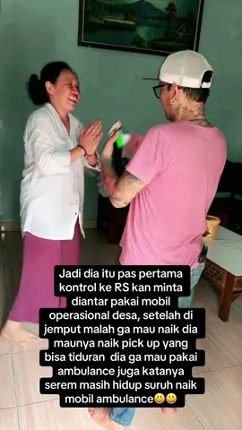 Ini dulu warga Purwasaba udah menjadi warga Jakarta selama dia di jakarta pekerjaannya sopir truk, akhir tahun 2024 kemarin mengalami kecelakaan kaki kanan kiri dia mengalami patah tulang di beberapa bagian, jadi dia terpaksa pulang kampung dan bertempat di rumah kakaknya pindah jadi warga Purwasaba, mungkin kalo hidup di jakarta dia dan keluarga akan lebih bingung biaya hidup tiap hari, jadi memilih pulang kampung,, pertanyaan netizen kenapa dia menjadi prioritas penerima BLT padahal rumah dia udah bagus, dinding tembok lantainya keramik???? Jawabannya adalah Karena dia kehilangan mata pencaharian sebagai tulang punggung keluarga dan dia tercatat belum memiliki rumah di Purwasaba, dia sementara numpang di rumah kakak kandungnya agar sedikit membantu maka kita berikan BLT sudah 8 bulan lebih juga belum bisa jalan😃😃😃🔥🔥🔥 nahh jelas sekali jadi netizen gausah komentar buruk kalo kamu punya hati nurani ya