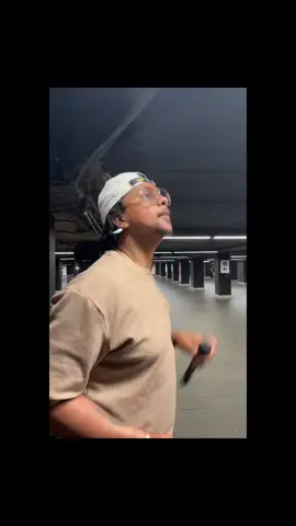 Idilio cover 05/03/2025 feliz Domingo familia !  ☺️🙌🏾✨#tiktoklive #livehighlights 