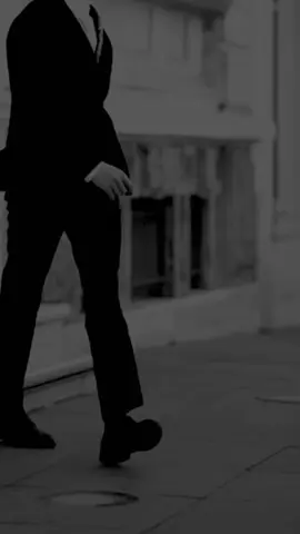 #لاشيء_يهمني_أنا_على_استعداد_لخسارة_الجميع_ولا_أُبالي.. الكاتب✍️