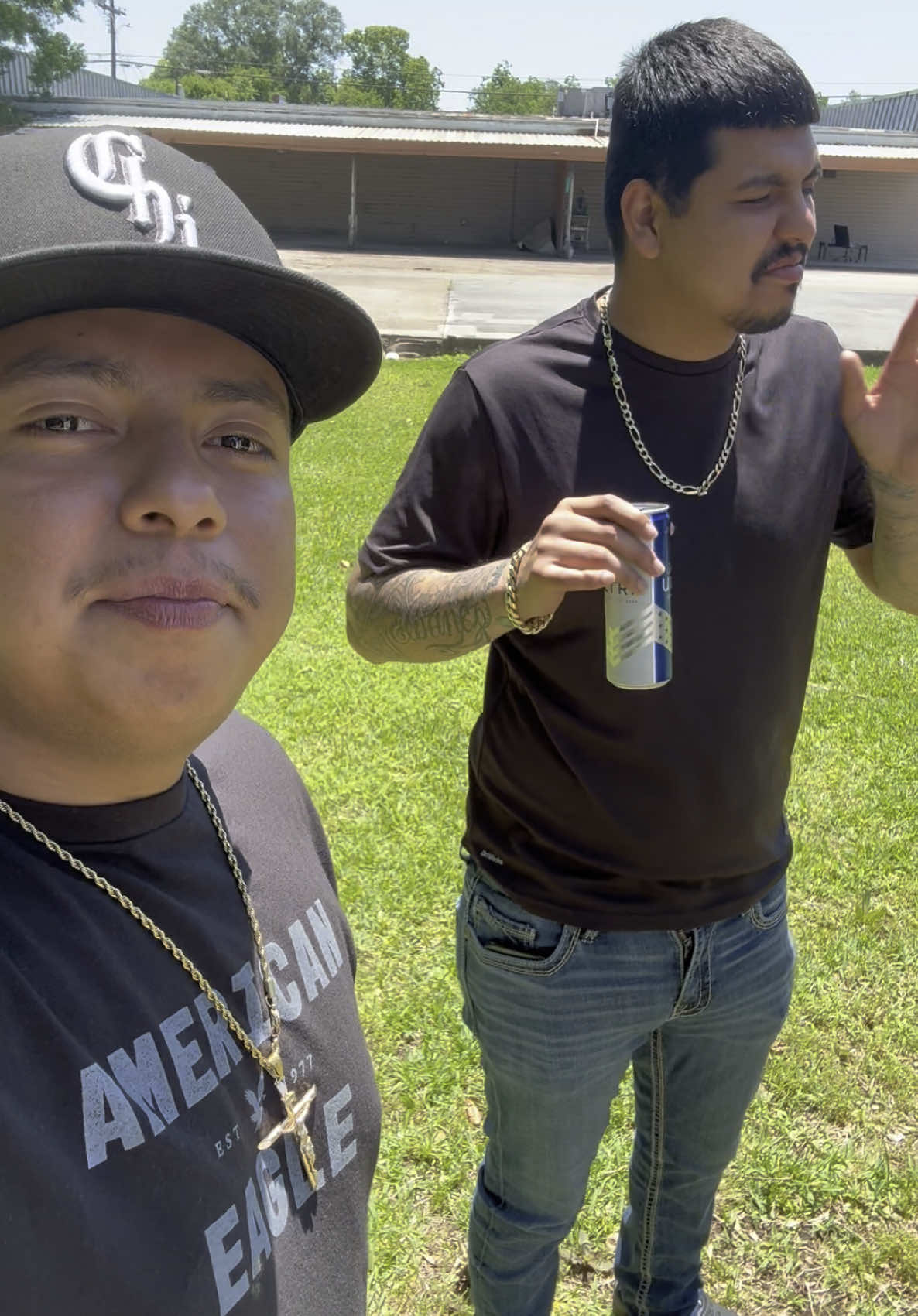 Domingo de andar bien emproblemado dice mi compa 🤣🤪 @Chiwili   #parati #foryou #fyp #viral #foryoupage #humor #comedia #funny #funnyvideos #meme #broma #risa #fypシ゚viral #fypage #paratiiiiiiiiiiiiiiiiiiiiiiiiiiiiiii #paratipage #paratupagina #entretenimiento #956rgv  