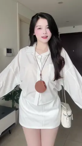 Áo sơ mi dáng rộng, tay rộng #fyp #xh #outfit #thoitrangnu #xuhuongtiktok #aosomi #aosominu 