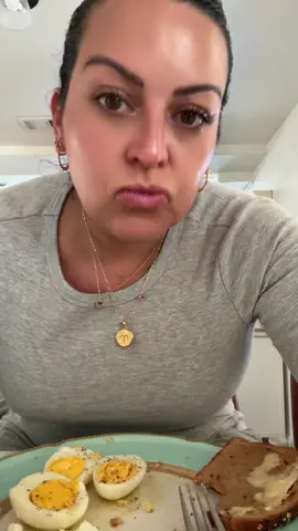 I just did my full Sunday self-love, self-care routine: Hair oiling, sauna, cold plunge, perineum sunning… then made myself brunch with sardines, cucumbers, feta, and hard-boiled eggs. And let me be honest sometimes I don’t want to show up for myself. Sometimes I want to girl rot and binge reality TV and pretend none of it matters. But if I don’t take care of myself… who will? This is the work. It’s not always pretty. But it’s always worth it.