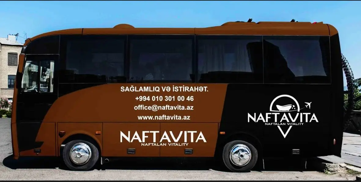 НАШИ ТУРЫ ПО РЕГИОНАМ На Naftavita.az мы организуем специальные туры в самые красивые регионы Азербайджана — Гянджа, Мингечевир, Шеки, Габала, Исмаиллы, Гёйгёль, Хачикенд и Карабах. Наши туры основаны на следующих принципах: Профессиональные гиды: Каждый тур сопровождается гидами, которые дают полную информацию о истории, культуре и природе региона. Удобный транспорт: Безопасное путешествие на современных и комфортных транспортных средствах. Богатая программа: В рамках тура есть возможность посетить исторические памятники, природные чудеса и попробовать местную кухню. Доступные пакеты: Туры по бюджету как для индивидуальных, так и для групповых путешественников. Naftavita.az обещает вам не только контакт с природой, но и незабываемые впечатления. Свяжитесь с нами для путешествия и давайте вместе откроем красоты Азербайджана. Услуги, включенные в туры Naftavita.az: ✓ Медицинский контроль (врач) ✓ Удобный транспорт ✓ Профессиональное руководство ✓ Фотосъемка ✓ Медицинская помощь в экстренных ситуациях ✓ Экскурсии (по программе) ✓ Бутылки с водой (в пути) ✓ Входные билеты (в места, указанные в программе) ✓ Чайные паузы по пути ✓ Питание в рамках тура (в выбранных турах) ✓ Страхование путешествий ✓ Развлекательные игры и конкурсы (в автобусе) ✓ Памятные подарки 