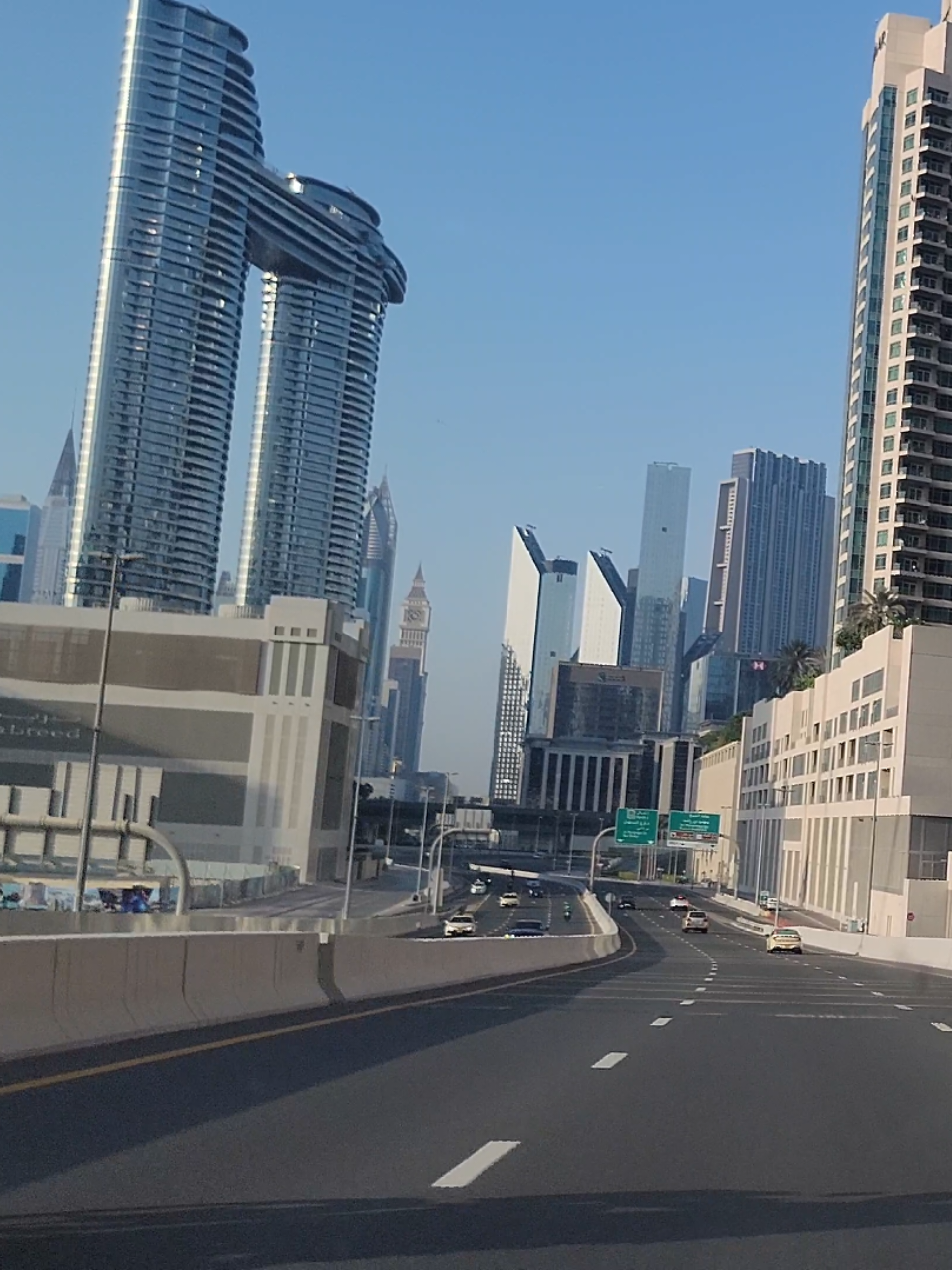 Burj khalifa Downtown Road view Dashcam videos #buildingsview #alwasl #palmjumeira #burjalarabviewing🇦🇪 #burjkhalifaviews🔥 #downtown #likes #cars #bridge #follwers #dubai🇦🇪 #exploredubai #foryou #capcut_edit #buildings 