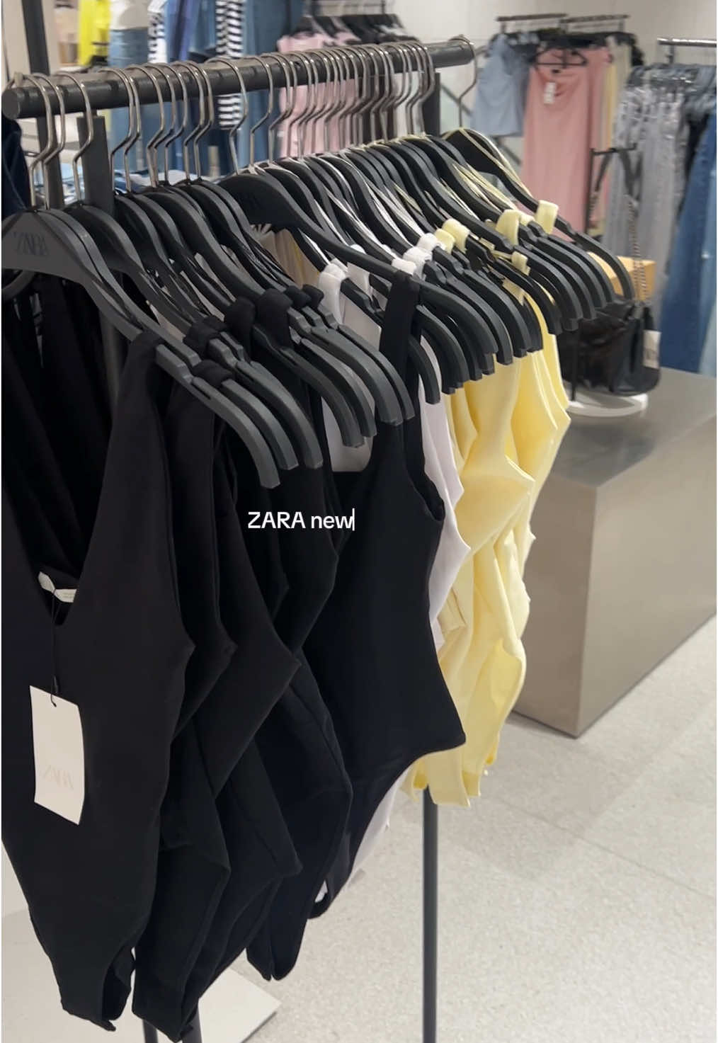 the yellow!!!!  #fyp #foryou #viral #zara #newin #zaranewin #spring #Summer #2025 #spring2025 #relatable #girly #shopping #OOTD #outfit #outfitinspo #playinfluencermanagement @playinfluencermanagement 