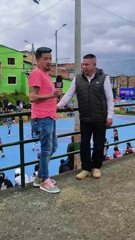 declaraciones de lo que pasó. de parte del organizar. gran ejemplo. para que no se vuelva a repetir.#jairoforeromix #FútbolDelBarrio #futbolenvivo 