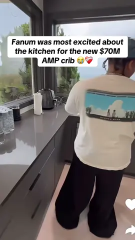 New AMP Crib revealed 🔥🤯 #foryou #viral #fanum #kaicenat #dukedennis #amp #rakai 