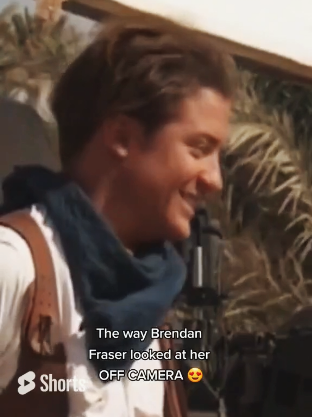 He literally had to look away she was that beautiful 😍 same Brendan, same 😂😂 #themummy #brendanfraser #rachelweisz #rickoconnell #rickandevie #90smovies 