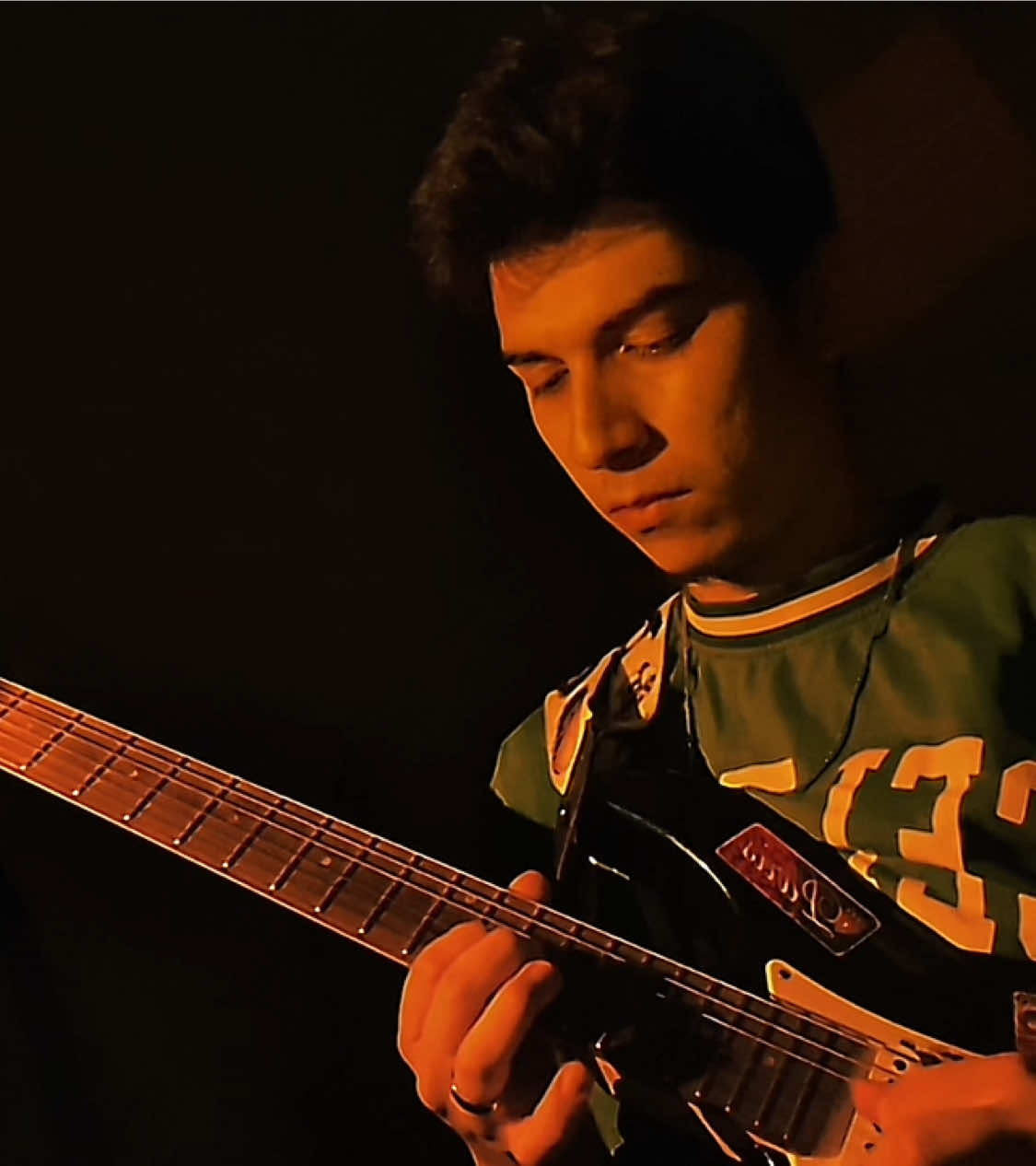 elveda deme bana - ercan demirel elektro gitar (cover) #ercandemirel #elvedademebana #müzik #elektrogitar #cover #şarkı #fyp #gitar #kesfet 