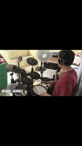 Halik - KMKZ (Drum Cover) #fy #fyp #foryou #foryoupage #fyppppppppppppppppppppppp #fypage #fypシ゚ #foryoupageofficiall #foryoupage❤️❤️ #kmkz #kamikaze #halik #opm #drums #drumcover #music 
