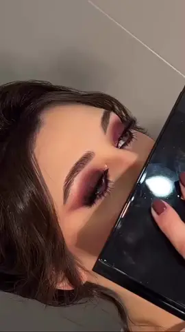 هاي ياحلوين 😍  شن رايكم في لوك 💕 #libya🇱🇾 #شعب_الصيني_ماله_حل😂😂 #ترند #اكسبلور #طرابلس #بنغازي #نوفلين_طرابلس_بن_عاشور_جرابه #ميكب_ارتست #ليبيا🇱🇾 #مرام #مرام_بن_زائد #برايد_استوديو #bride #model #makeup #bridestudio 