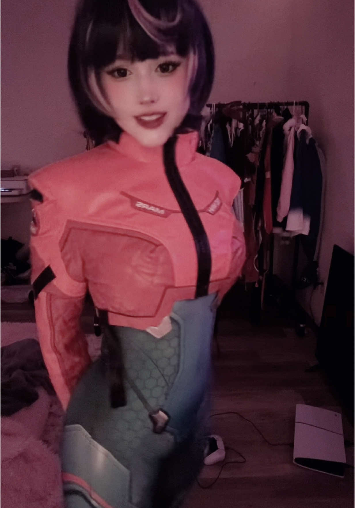 more Juno 👽👽 #juno #ow2 #junocosplay #sabrinacarpenter 