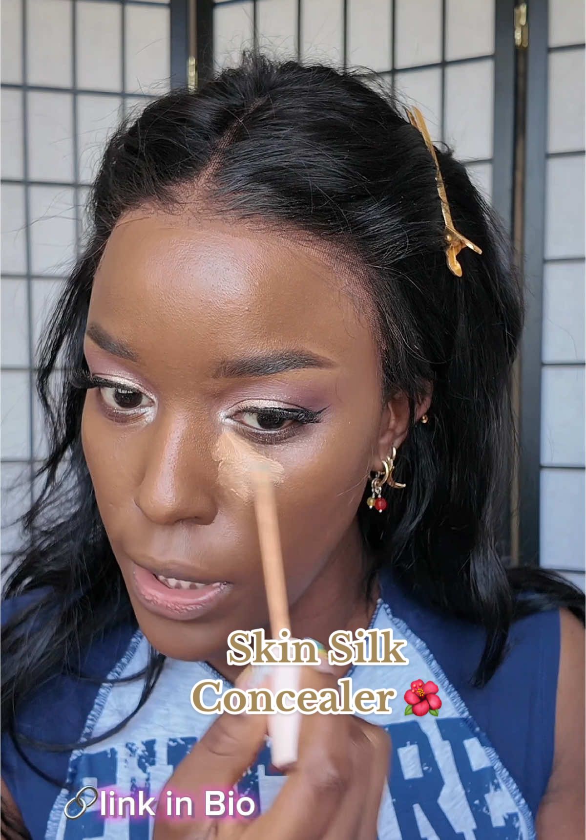 Wie findest du solche Arten von Applikatoren?! 😕  @@Makeup Revolution@@Makeup Revolution Germany . . ##fy##makeuprevolution##tiktokdeutschland##concealertutorial##skinsilkconcealer##abcdefu
