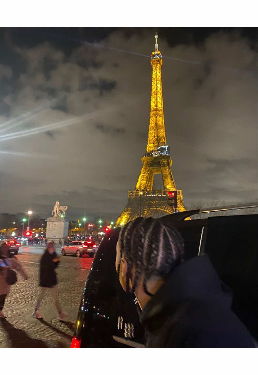 📌 Deux icônes du style. Une seule question : laquelle te parle le plus ? 🖤 Dis-le-nous en commentaire !👇 #modehomme #styleparisien #ralphlauren #amiparis #luxestyle #tenuedujour #streetstyleparis #fashionfrançaise #ootdfashion #modedevie #luxurylife #fyp 