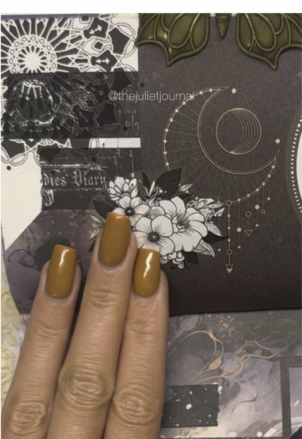 Replying to @Tiffaniwallock I love this theme choice 🖤 I love you said ‘focus’ on black not all black too as it gave me a little more to go with 🥰 #black #junkjournal #s#scrapbookcr#creativejournalingc#scrapbookingo#journalwithmeo#journaladdicts#asmrjournal