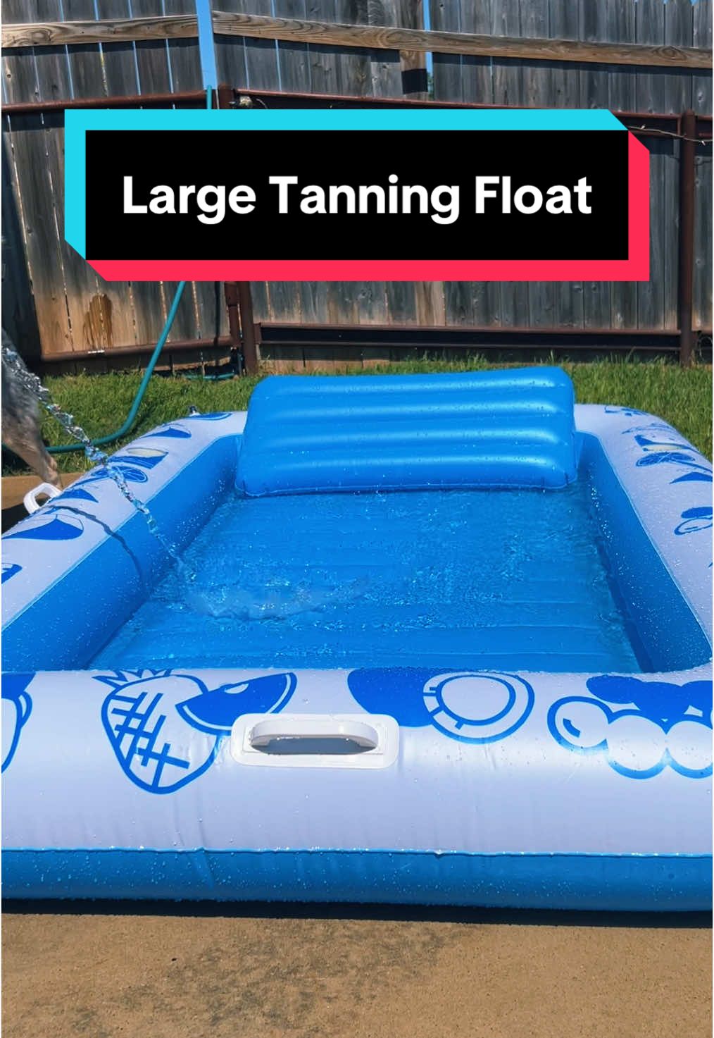 Don’t look at my broken fence! lol #tanningfloat #summertok #tiktokshopsummersale #tiktokshopmemorialday #uvindex #tanningpool #suntanning #beattheheat #inflatablepool #poolfloat 