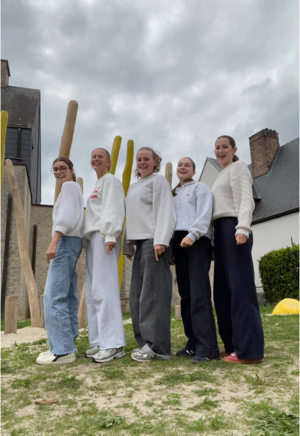 Dansplatform 2025🪩 @𝓝𝓥 @emma..piqueur @Iza @Jitske Joris  #foryoupagee #dancer #fyp 