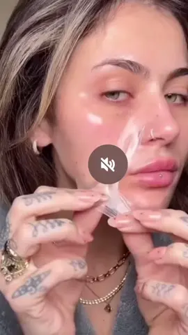 On comprend enfin pourquoi ce masque au collant a fait autant de buzzzzzz #medicube #TikTokShop #TikTokShopFrance #skincare #masque #masquevisage #masquecollagène #kbeauty #crashtest 