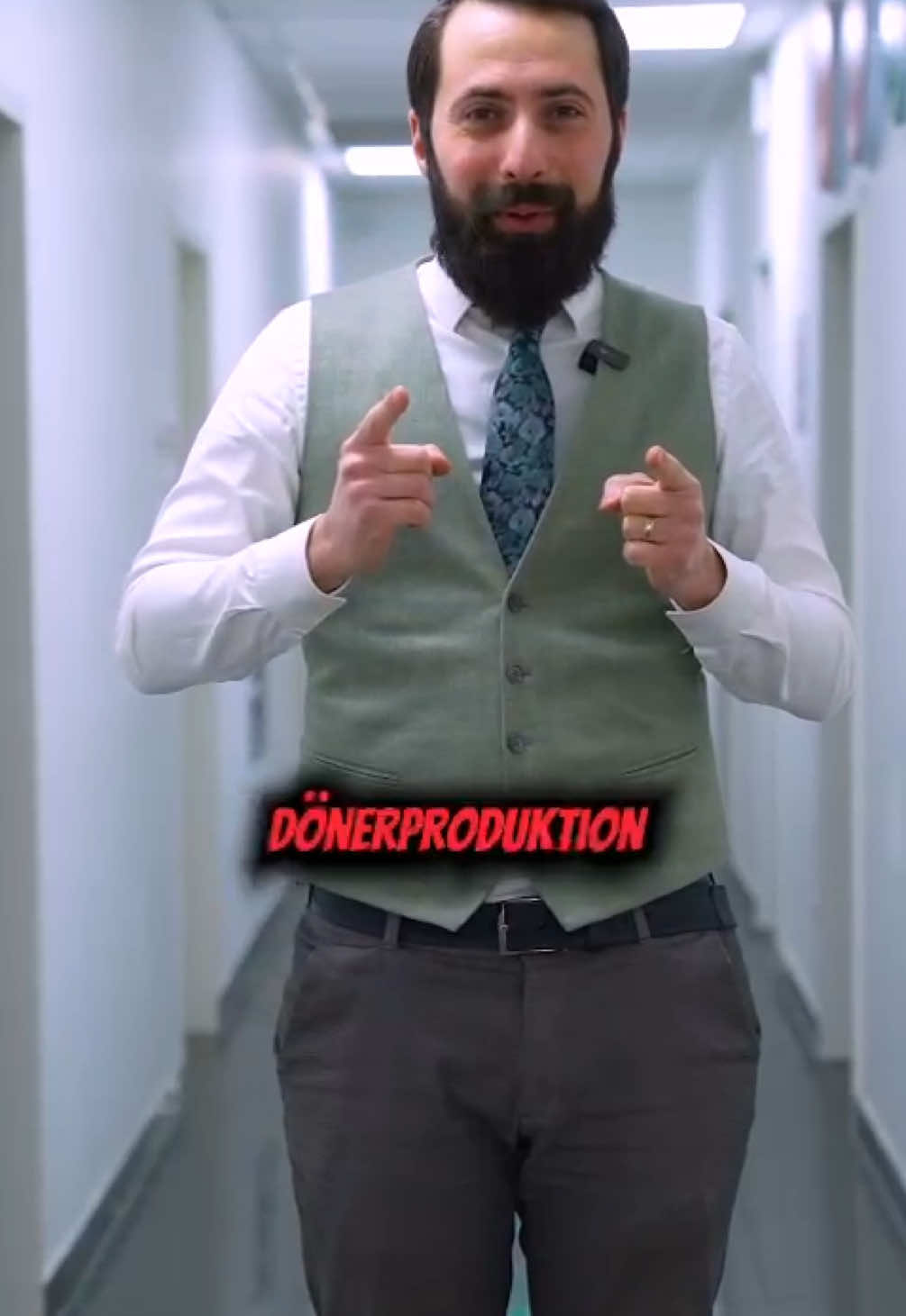 DÖNERHELD extra für euch unser Produkionsvideo… so wird unser 3,99€ Döner produziert und nicht anders. Unsere Ziele sind groß. Komm und überzeug dich selbst #dönerheld #dönerpreise #dönerpreisbremse #