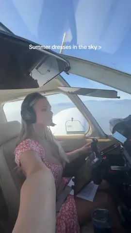 Its summer time and I can’t wait to fly this baby everywhere ♥️ #aviation #planes #Summer