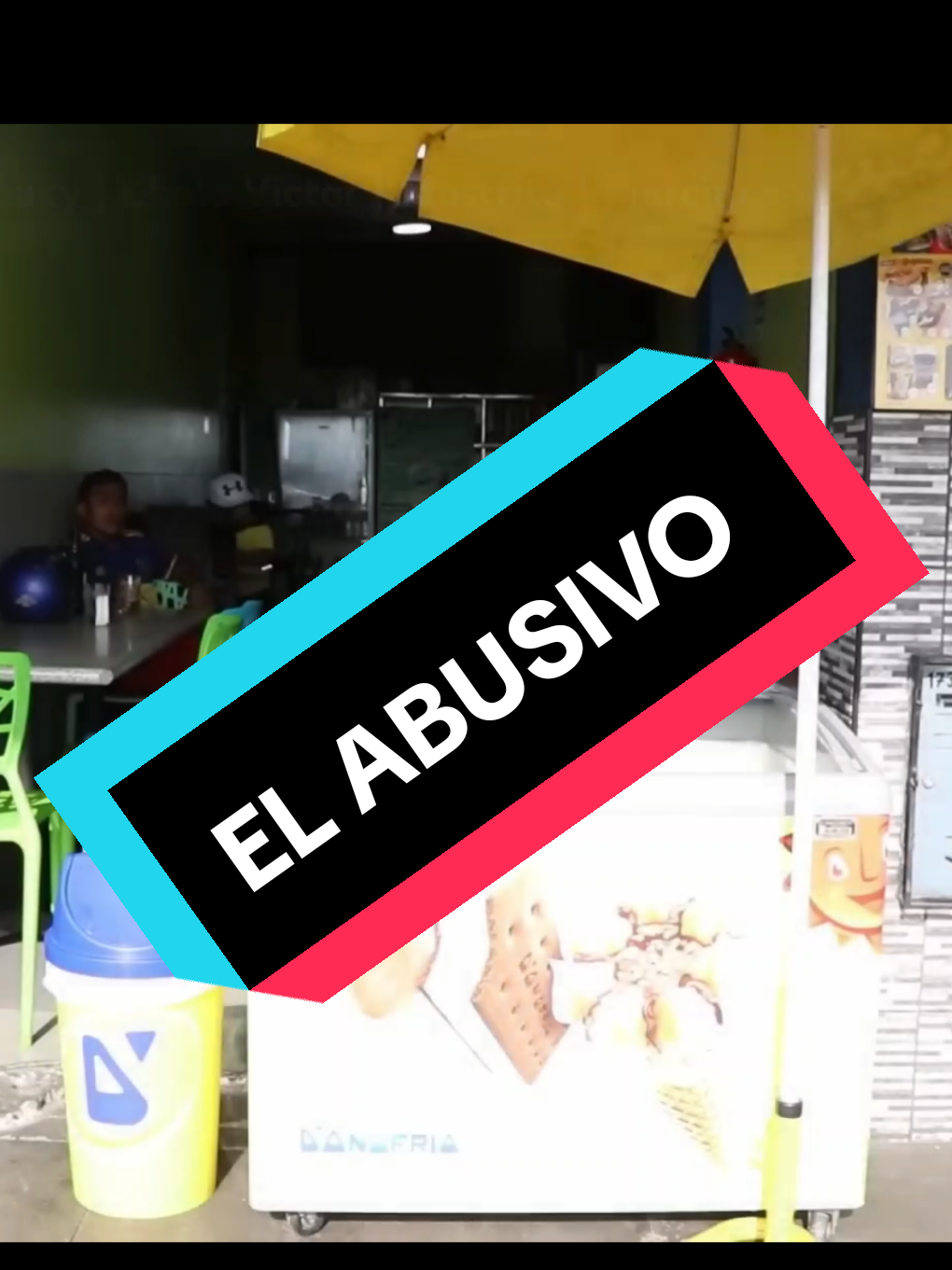 El abusivo...🤣🤣🤣 Sigue la página para más... #edit #comedia #comicosambulantes #mostritodelarisa #humor #amigos #fyp