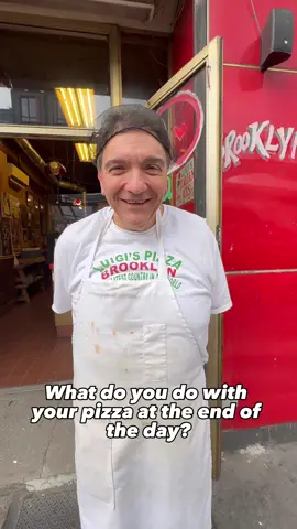 Gio gives back to the community the best way he knows how 🍕  #ItaliansBeLike #brooklyn #pizza #pizzeria #parkslopebrooklyn #parkslope #nyceats #nyceatsgram #pizzatiktok #pizzatok 