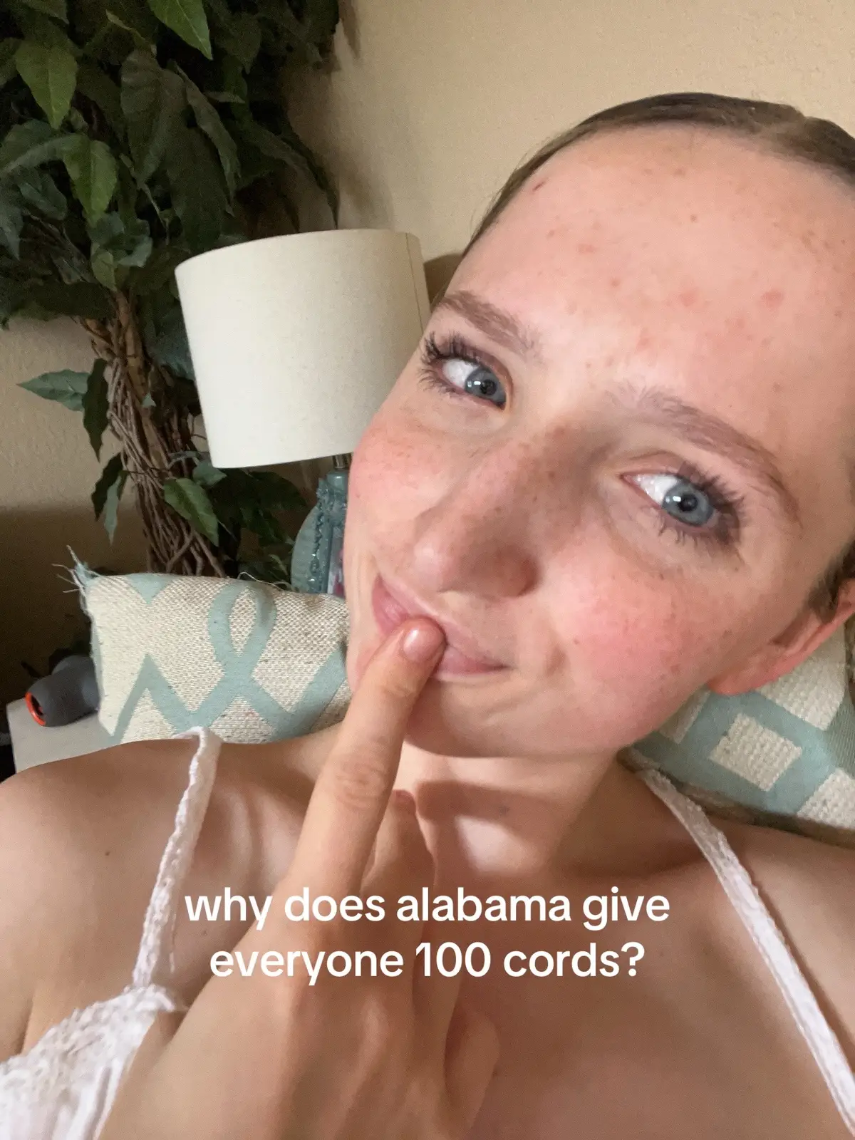 just handing them out like candy EDIT: so if you couldn’t tell i was making a joke, no need to get mad #bama #ua #universityofalabama #collegegraduation 