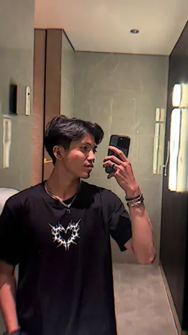 kalau pakek bandana tambah cakep 😵‍💫 #mashuda22 #konsert #tiktokviral #smooth #trend #masukberanda #tiktok #fypシ゚ #fypage #fyp @Masshuda22 @IG : zorokun02 