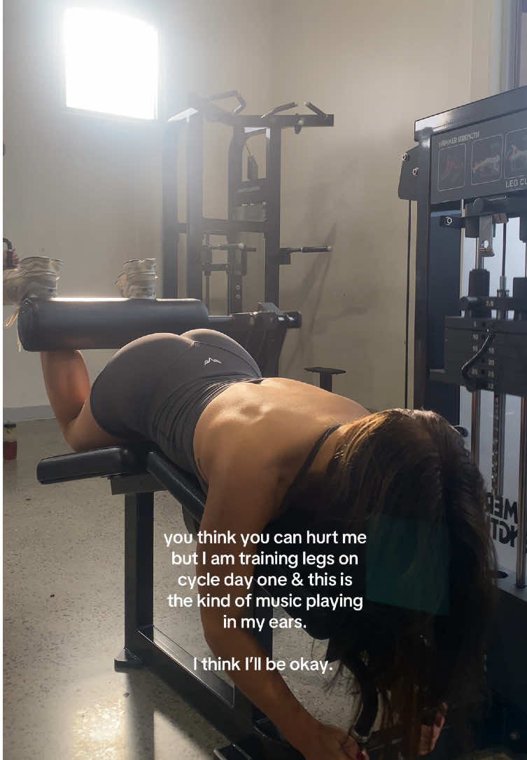 🩶 wearing @CLUB ATHLETICA ™ flex collection in colour stone  dc: MURR10 #coachedbymurr #clubathletica #heartbreak #cycleday1 