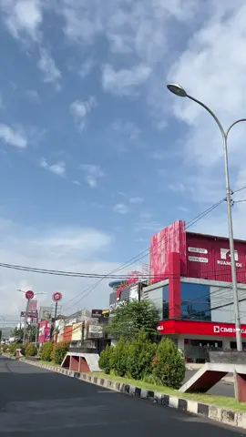 Masyaallah sekali kota tasik kalo pagipagi 👀🙌 #kotatasik #tasik #tasikmalaya #tasikpride #tasikpride🔥 #jawabarat #jalanpagi #jalanjalan #tiaraandini #sadvibes🥀 