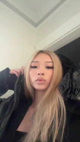 Middle fingers up 