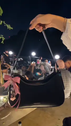 ini kann tas yg kalian tunggu” udah restockk gada co sebelum kehabisan lagiii 😆 #taswanita #taswanitamurah #shoulderbag #mossdoom #fyp #xyzbca #viral 