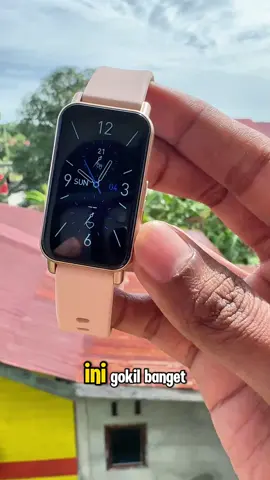 Selalu telat angkat telpon karena HP di tas? 📵 Tenang, PEJE Band1 bisa angkat panggilan langsung dari tangan kamu! 100 mode olahraga, tahan air, & desain kekinian — cocok buat gaya hidup aktif! #smartwatchmurah #jamtanganpintar #tiktokshopindo #gadgetviral #fitnesstrackerindonesia #smartbandterbaik #pejeband1 #techindo #lifestyleaktiff #jamfitness