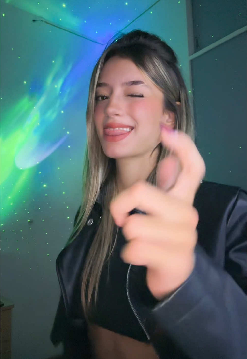 Tú me tiene la mente mal mal mal 