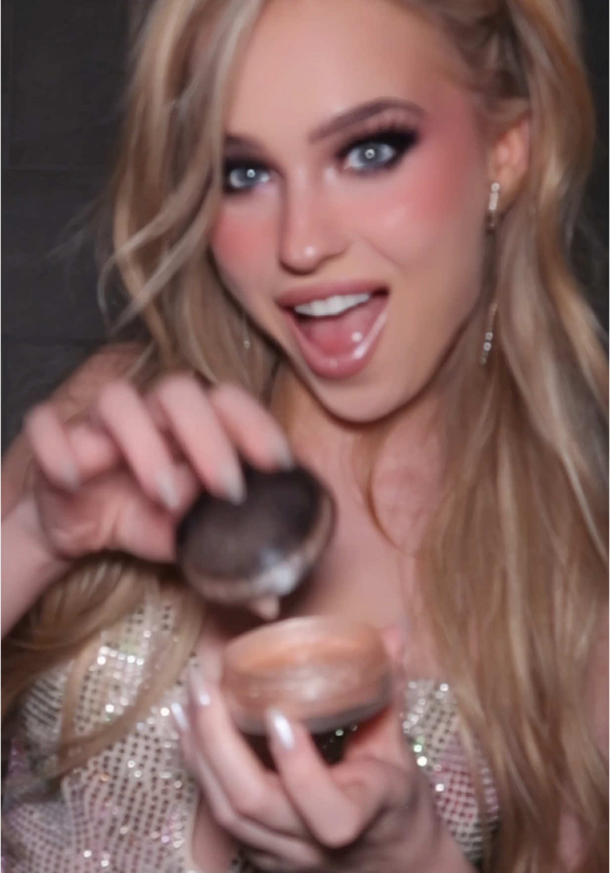 my fave lash trick lately, totally addicted to it  products used: black eyeliner @Victoria Beckham Beauty  foundation Unleashia babe skin baby blue cushion SPF 40  @YesStyle sharing my YesStyle code SHINEINGA (12% off orders over $39) in case you wanna try it too)) eyeshadow @Charlotte Tilburyitamin pearl serum @ONE SIZE BEAUTYetting spray @ColourPop Cosmeticslazed liquid eyeshadow (sunshine tax) @urban decayasy bake powder cherry blossom cake @Huda Beautycealer @IT Cosmeticsuid blush @YSL Beautyer blush, lipgloss @Kosas