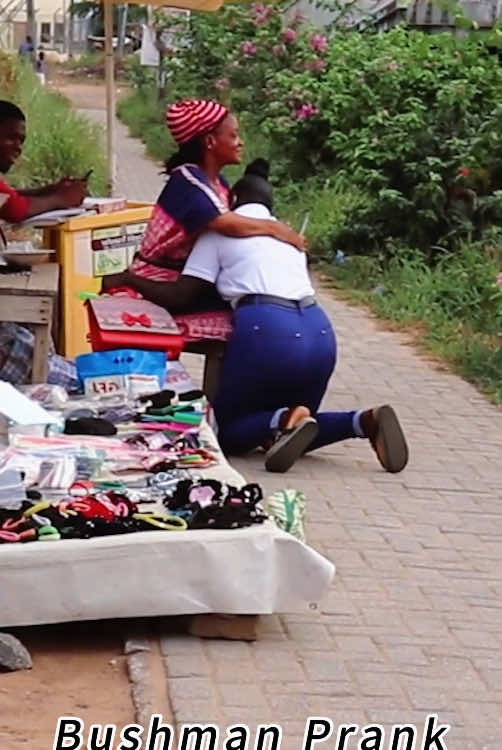 Bushman prank #fyp #fypシ #foryoupage #funnyvideos #Tiktok #bushmanprank #prank #funnymoments #bushman 