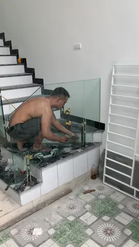 Mời bạn đánh giá #xuhuong #cauthangtrunghieu68 #xuhuongtiktok #cauthangkinh 