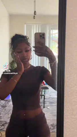 Dirty mirror was a paid actor 🤣 #cookinwitkya #cookinwithkya #cookingwitkya #cookingwithkya #kya #fyp #fypシ #foodporn 